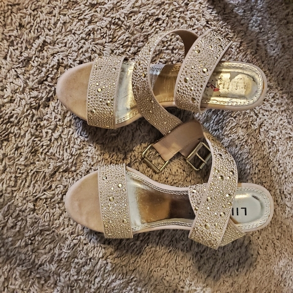 Wedge sandal - Picture 7 of 8